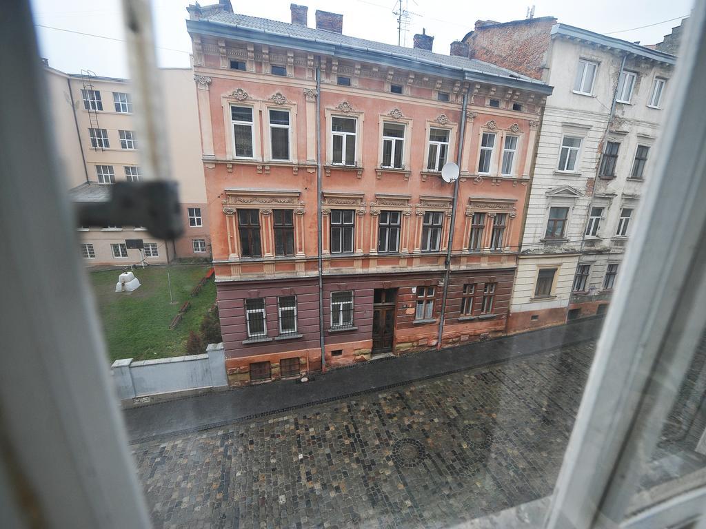 Бюджетная Квартира На Леси Украинки Lviv Exterior foto